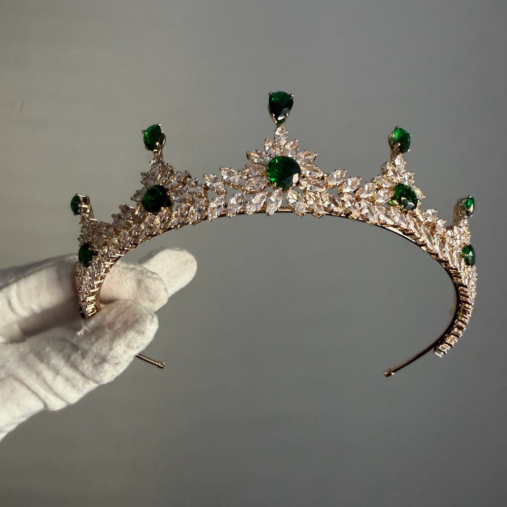 Elegant Green and Gold Tiara, high quality crystals